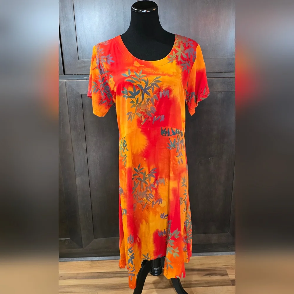 Vibrant Tropical Floral Dress - Picture 1 of 8